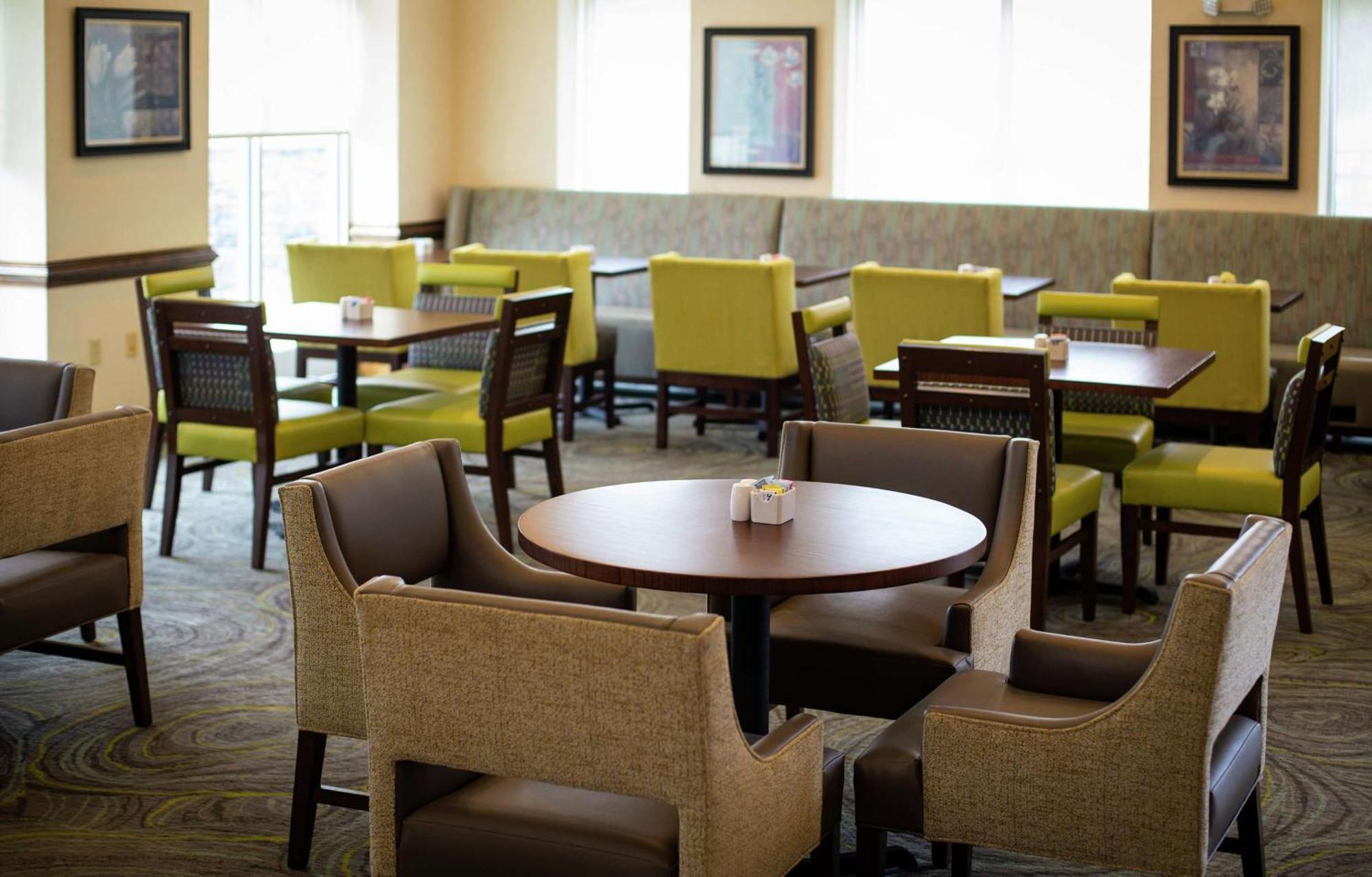 Hilton Garden Inn Valdosta Exterior photo